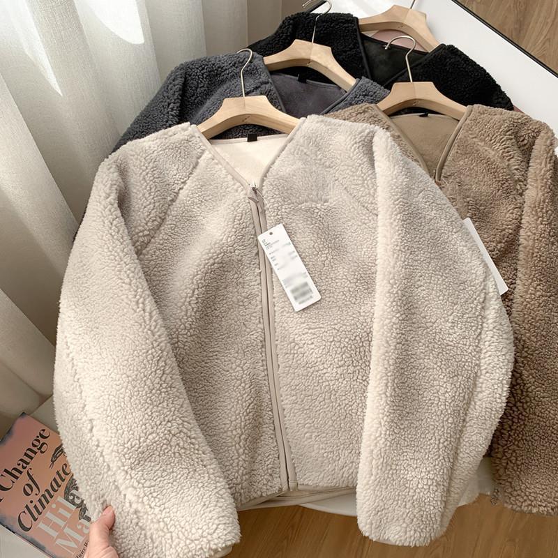 New Autumn and Winter New V Neck Zipper Lambswool Polar Fleece Warm Short Outwear Women's Cardigan 439140