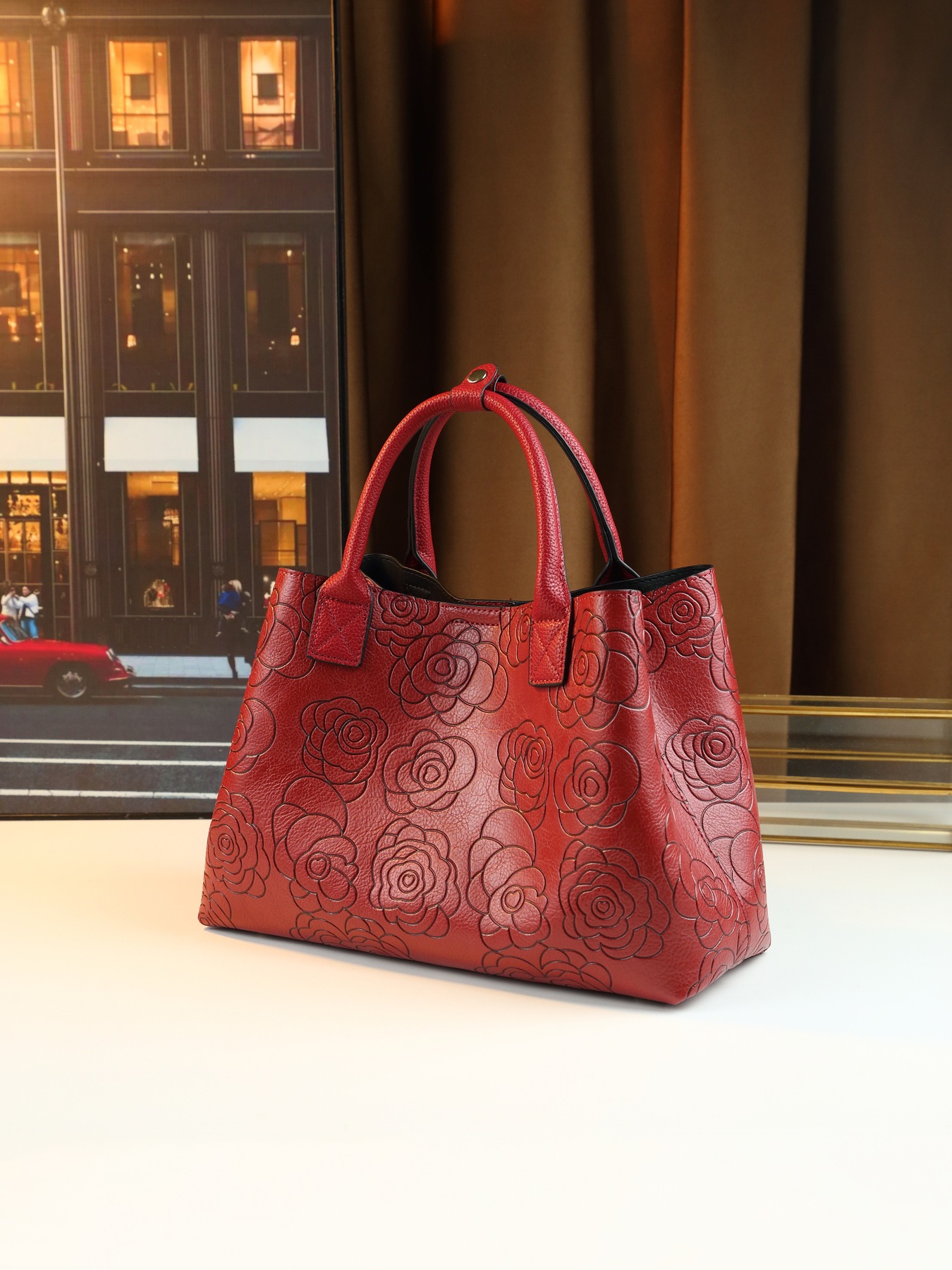 Borsa a secchiello a tracolla con stampa floreale elegante_voghion.com