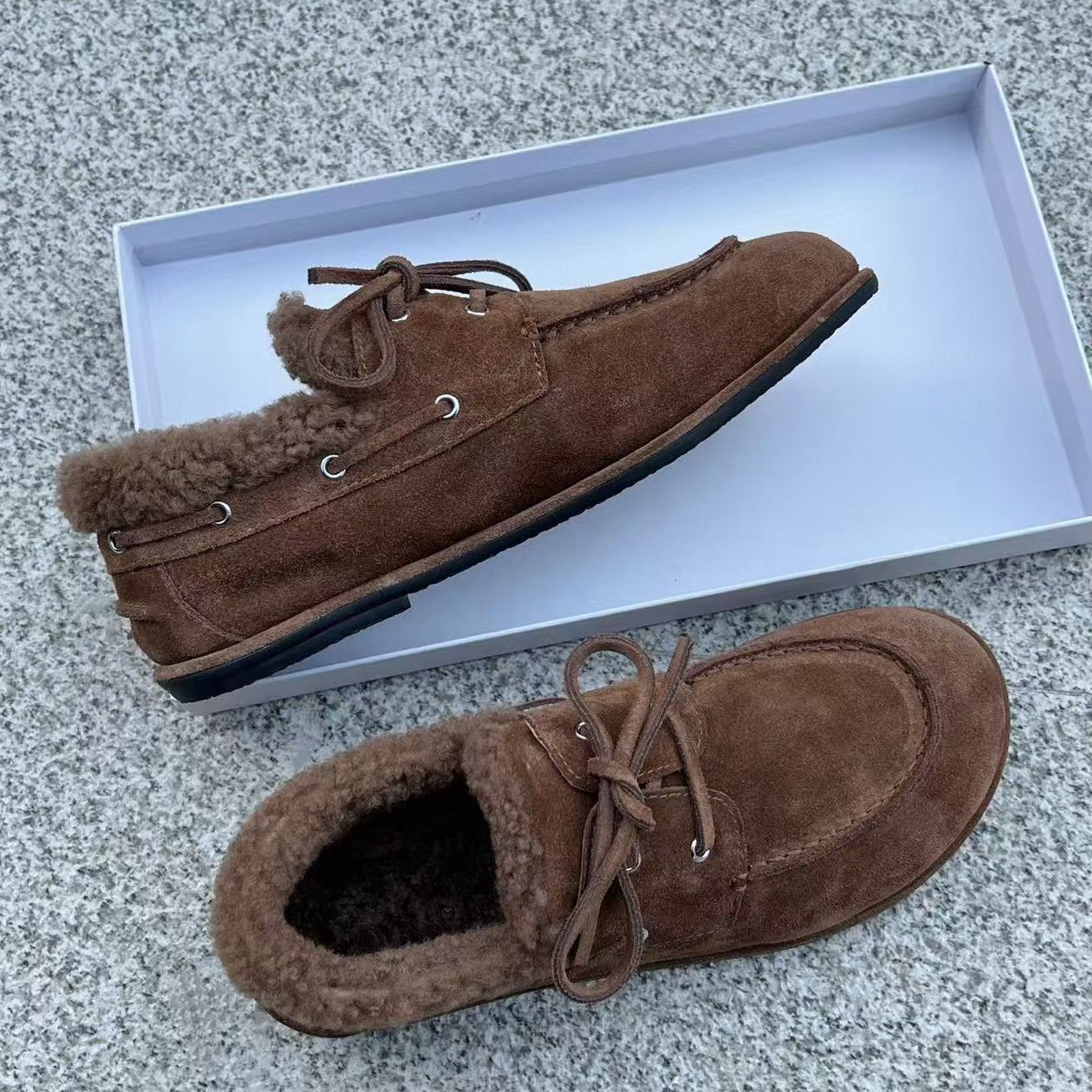 东莞无标秋冬新款复古保暖雪地靴系带平底单鞋深口时装鞋休闲女鞋