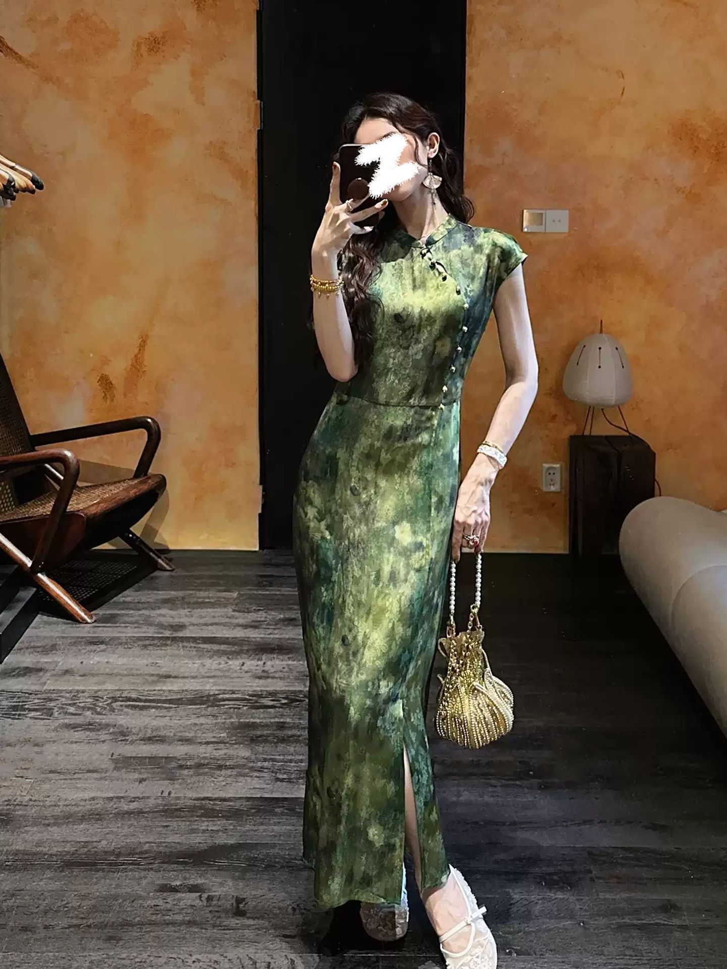 Đầm maxi cải lương họa tiết tranh sơn dầu cổ trụ đứng xẻ tà eo thon mùa hè — Xanh vàng, Xanh rêu, Hồng tím