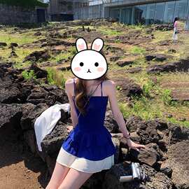 仙气多巴胺撞色拼接时尚减龄辣妹连衣裙女法式新款高级感度假短裙