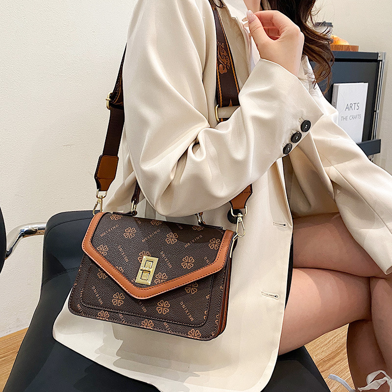 Borsa a tracolla donna grande capacità elegante e versatile_voghion.com