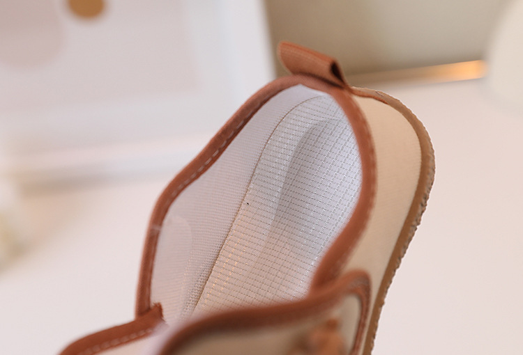 Koreanische Version von Kinder Canvas 2023 Frühling und Herbst Neue Jungen Casual Little Bear Girls Cartoon Weiche Sohlen Baby_voghion.com