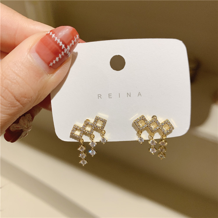 Fashion Micro-inlaid Zircon Square Tassel Geometric Earrings display picture 4