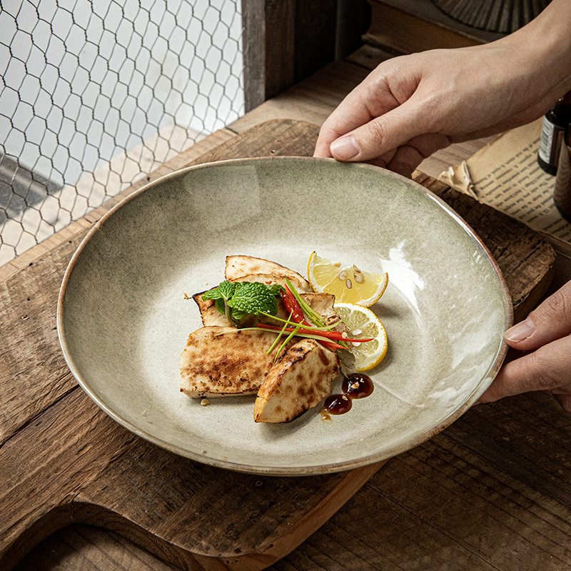 Yunhuang hace la antigua personalidad de platos de hoja de loto 9 pulgadas de cerámica profunda platos de platos de platos característicos retro platos caseros ensalada