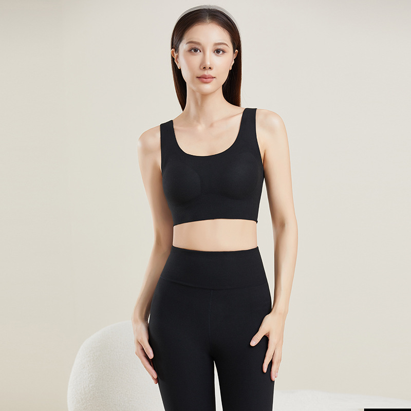 Chaleco caliente de otoño y invierno para mujeres con cojín de pecho sin sujetador ropa interior cabdaje con 2025 nuevo conjunto de camiseta base