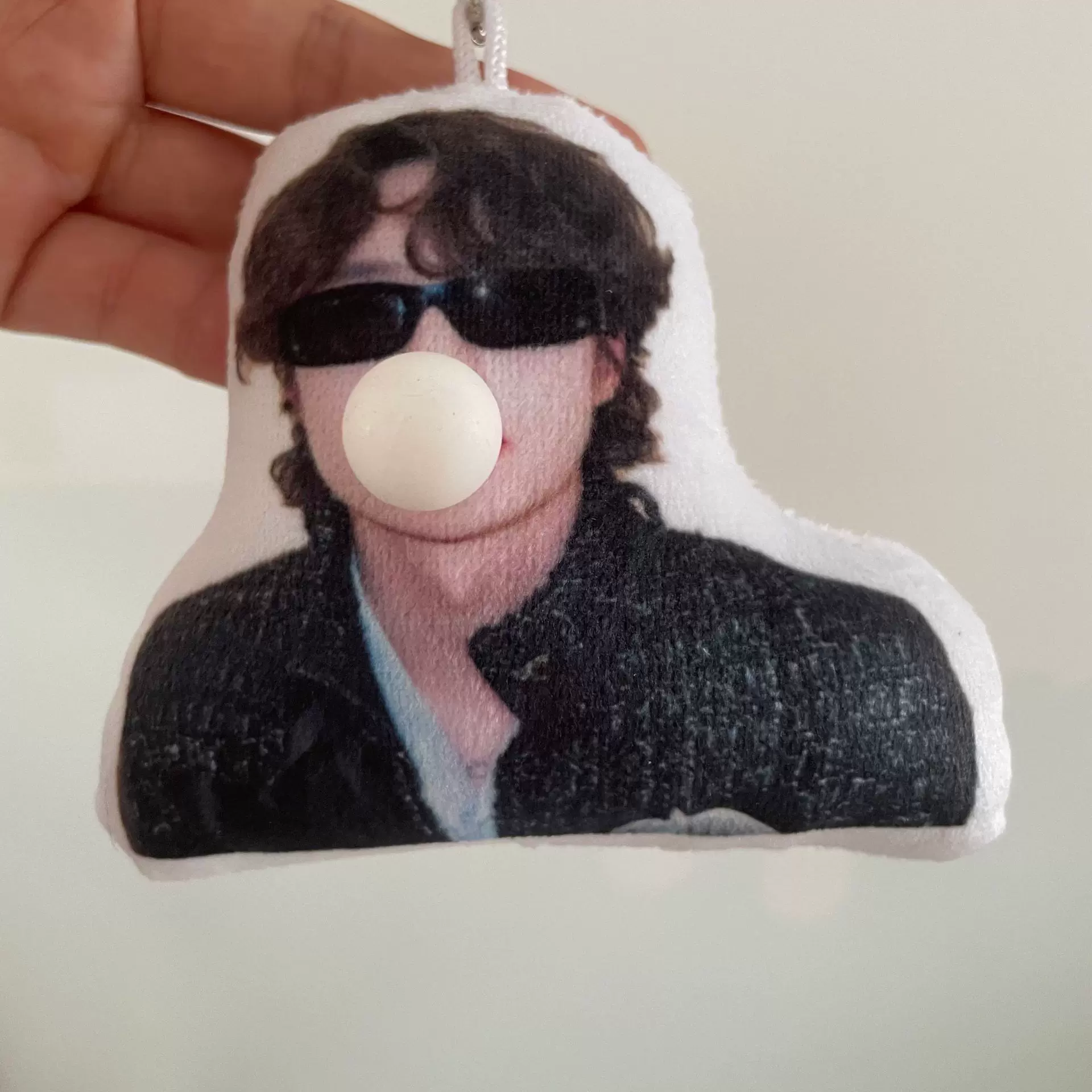 来图定制吐泡泡毛绒吱吱叫捏捏乐挂件明星应援动漫解压礼品钥匙扣