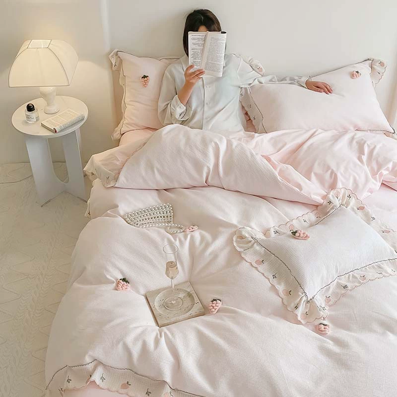 Хлопковый трехмерный набор, клубника, насыпь простыня(??) duvet cover, bedspread, 4 piece set, with embroidery