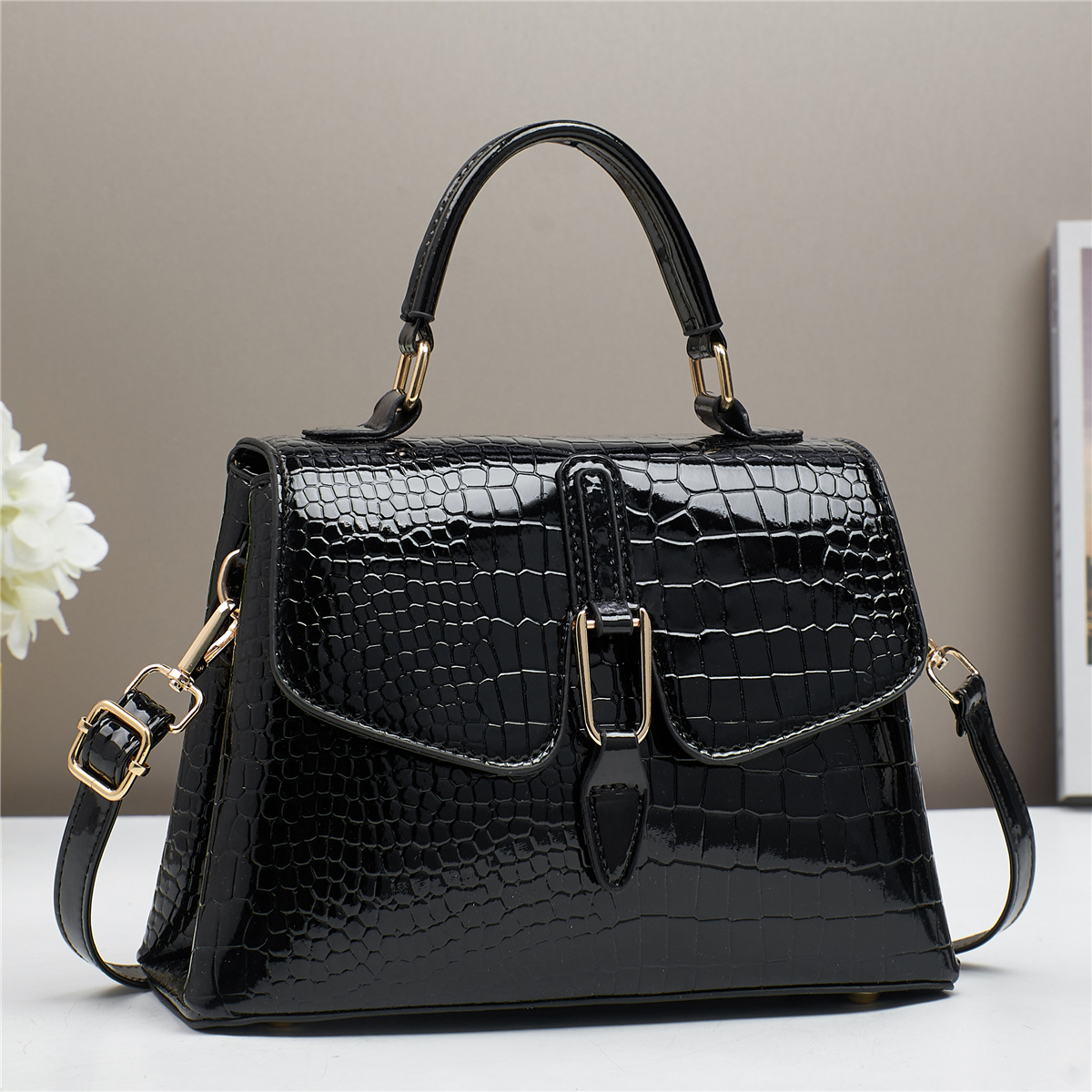 Nuevo bolso de moda coreano damas primavera y verano mochila bolso de mano temperamento bolso de mujer bolso de hombro universal damas