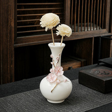 新品陶瓷花瓶描金梅花瓶手捏花装饰陶瓷花瓶桌面装饰摆件插花摆件