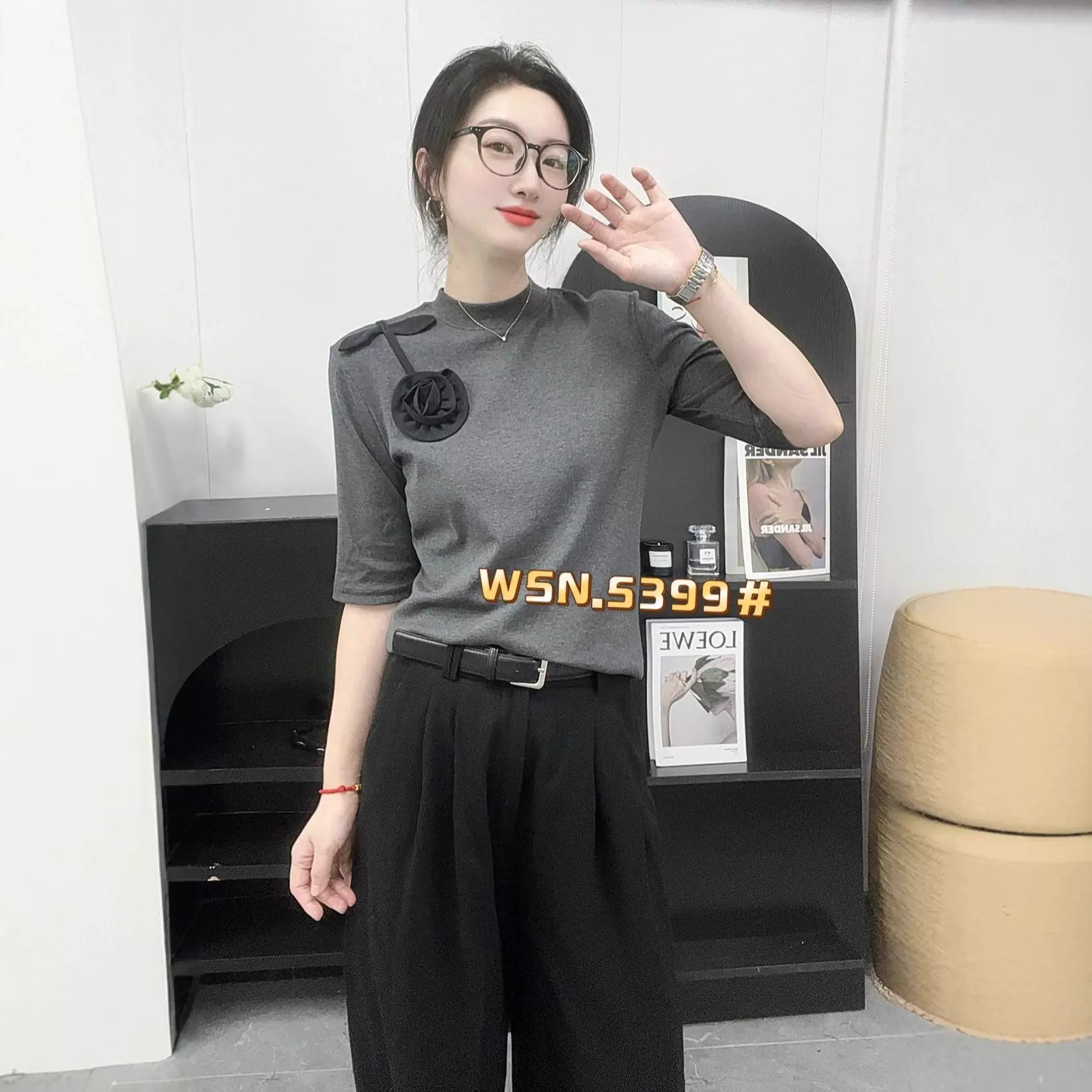2025秋季新款花朵设计套头中袖女打底衫上衣纯色T恤5399