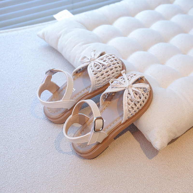 Sandalias Baotou para niñas Zapatos de princesa de moda Verano 2025 Nuevos zapatos de playa para niños Sandalias tejidas huecas para niñas image 5