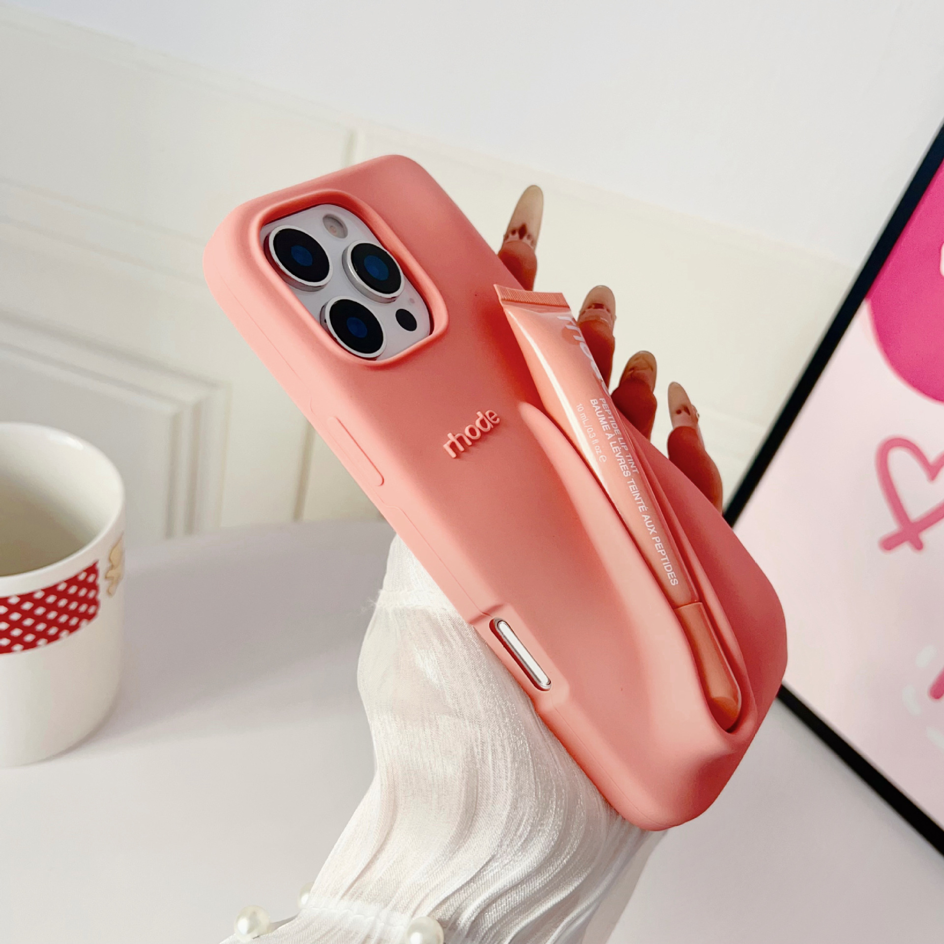 Silicone Phone Case For Iphone 16 Pro Hailey Style Gloss Design_voghion.com