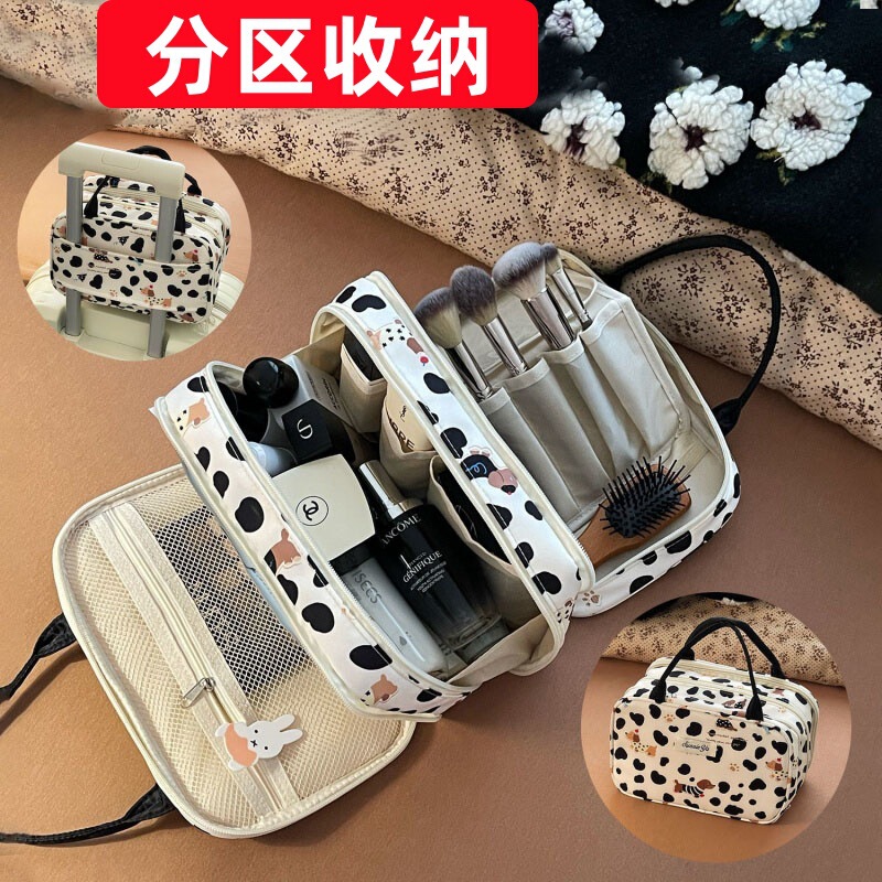 可爱腊肠小狗化妆包大容量旅游分区护肤品三层收纳包手提洗漱包包|undefined