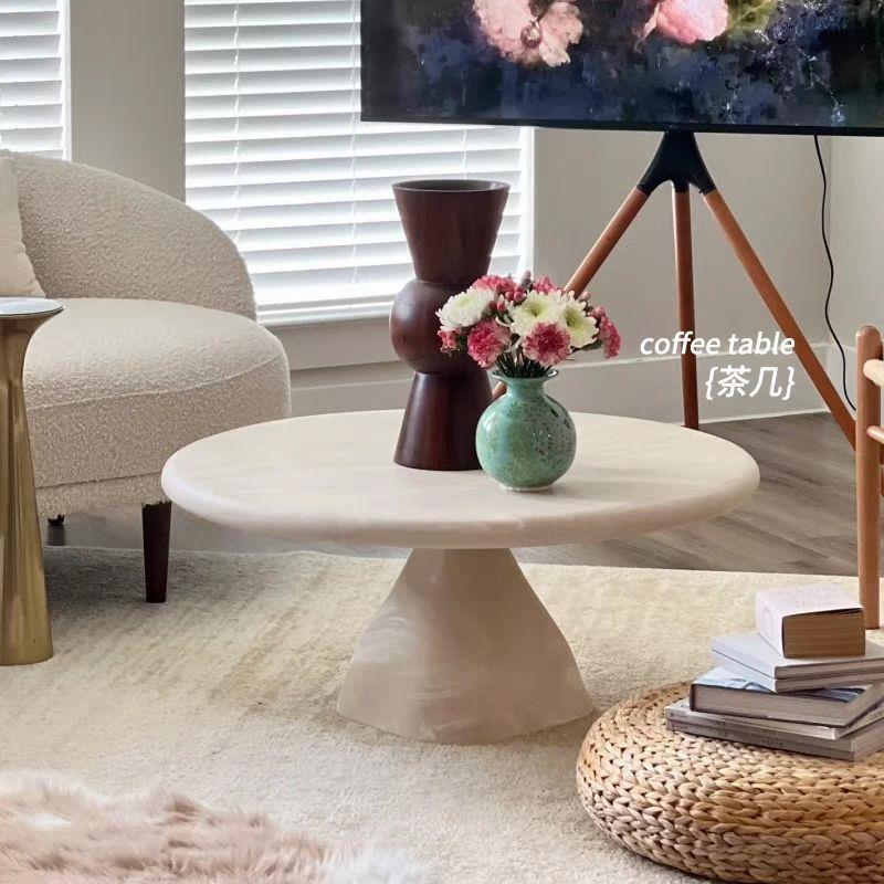 Mesa de té doméstica de madera sólida de crema, casa pequeña, alojamiento moderno nórdico, combinación de sala de estar móvil simple y redonda de alto nivel