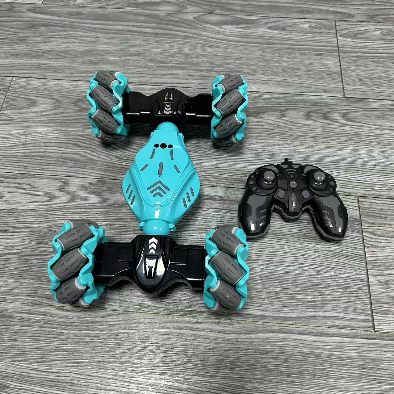 Coche de Transformación con Control Remoto por Gestos - Con Efecto de Luz y Spray, para Niños