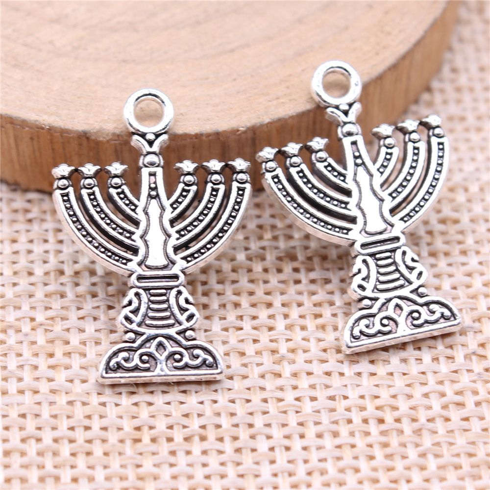 古银色 烛台吊坠 欧美热销配饰材料 25x17mm 单重约2.13g