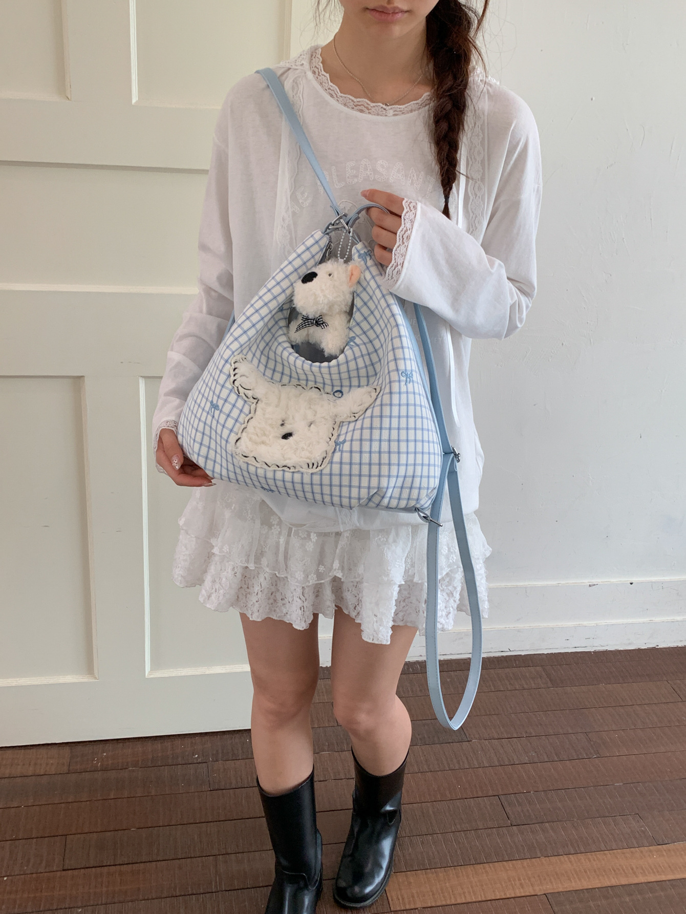 Fashionable underarm bag