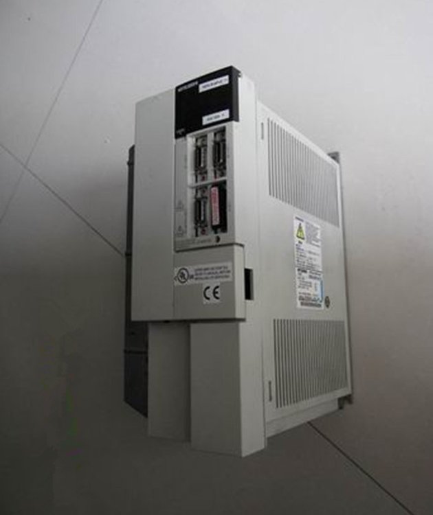 6GK5124-0BA00-2AA3西门子工控机Siemens稳定运行设备调试