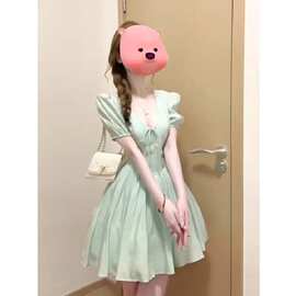 今年流行的收腰显瘦领公主短裙子海边度假泡泡袖连衣裙女夏气质
