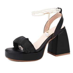 Sandals with a strap, European style, plus size