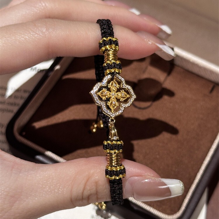Vintage Diamond-Encrusted Black Gold Cross Pendant Bracelet for Women, Light Luxury Old Money Style, Niche Design Hand Jewelry Vintage Diamond-Encrusted Black Gold Cross Pendant Bracelet for Women, Light Luxury Old Money Style, Niche Design Hand Jewelry