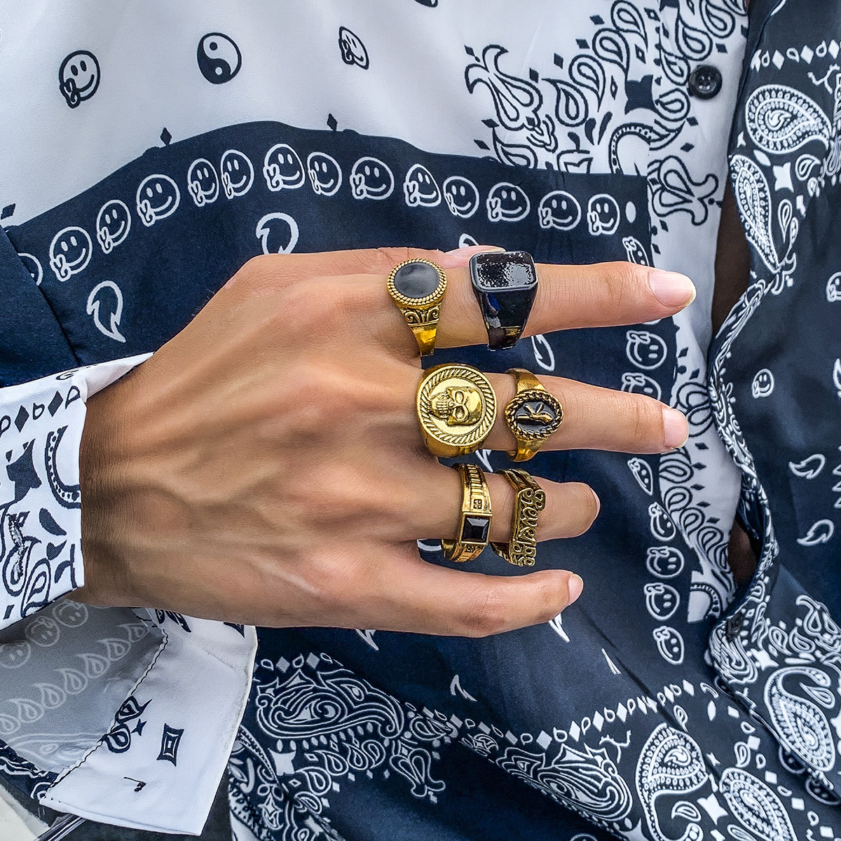 One Size Ring Size Men's Hip-Hop Retro Punk Rings Geometric Skull Alloy Enamel Crystal Men Ring Sets