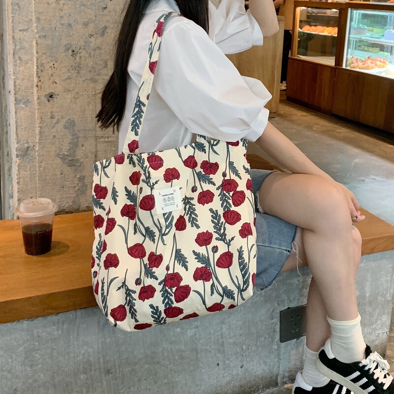26101 New Tote Bag Large Capacity Stylish Floral Canvas Shoulder Bag Portable Female Student Shopping Bag Wholesale 26101 New Tote Bag Large Capacity Stylish Floral Canvas Shoulder Bag Portable Female Student Shopping Bag Wholesale