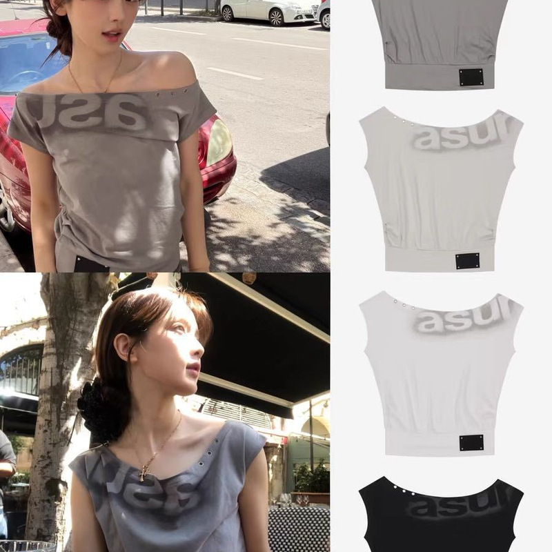 In-Stock Yang Chaoyue Korean-Style Blogger-Inspired One-Shoulder Letter-Printed Asymmetrical Short-Sleeve T-Shirt for Women In-Stock Yang Chaoyue Korean-Style Blogger-Inspired One-Shoulder Letter-Printed Asymmetrical Short-Sleeve T-Shirt for Women