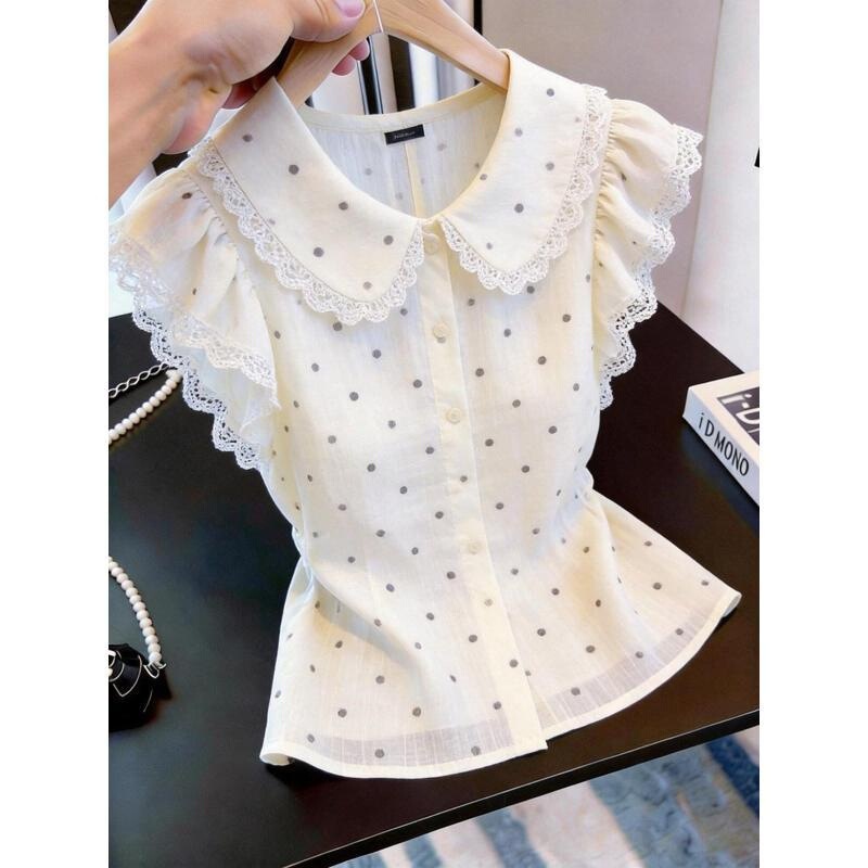 Sweet style white polka dot doll collar lace short-sleeve shirt, slim-fit and chic top, new summer 2026 collection Sweet style white polka dot doll collar lace short-sleeve shirt, slim-fit and chic top, new summer 2026 collection