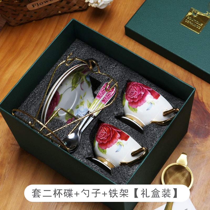 China de hueso de alta apariencia traje de taza de café de estilo europeo Taza de cerámica y platillo británico juego de té de la tarde traje caja de regalo