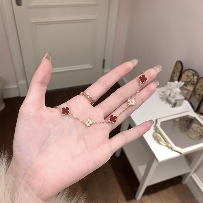 High-Quality Light Luxury Mini Four-Leaf Clover Five-Flower Bracelet for Women, Light Luxury with a High-End Feel, Versatile Bracelet, Popular Live-Stream Jewelry