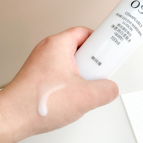 Ou Shiman toner, pearl white, clear, moisturizing, whitening and softening water, moisturizing, hydrating and brightening skin care products, wholesale hair care products