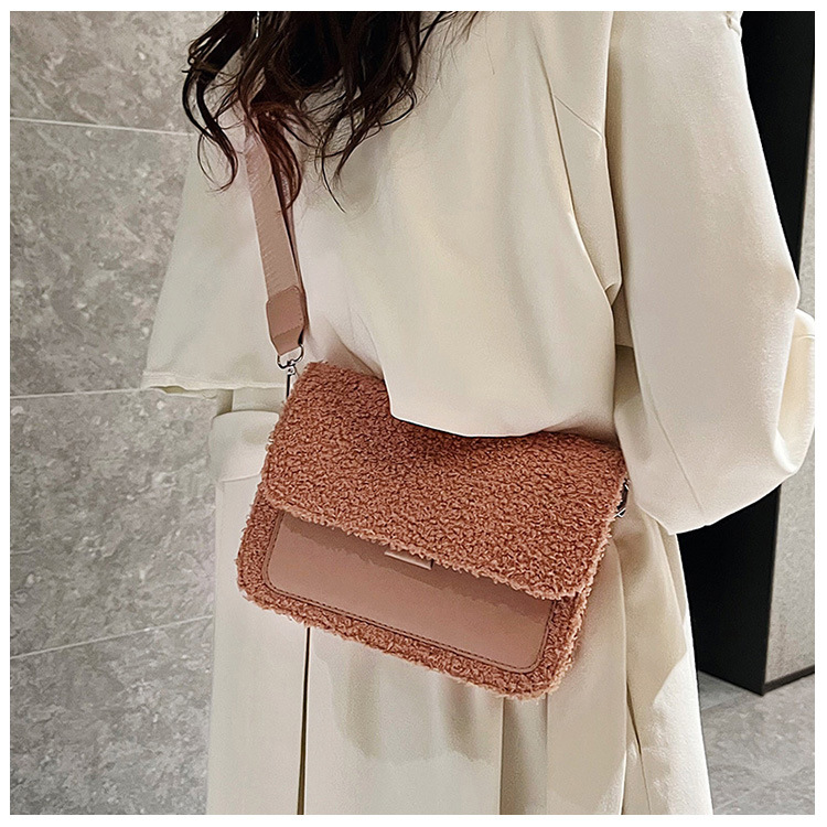 The 2024 new Korean-style trendy square lambskin patchwork single-shoulder crossbody bag is a fashionable and cute small square bag for girls undefined