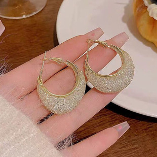 �n�澫���U�վW�����925���ʯ���hŮ��Ȧ���С����Ȧ����