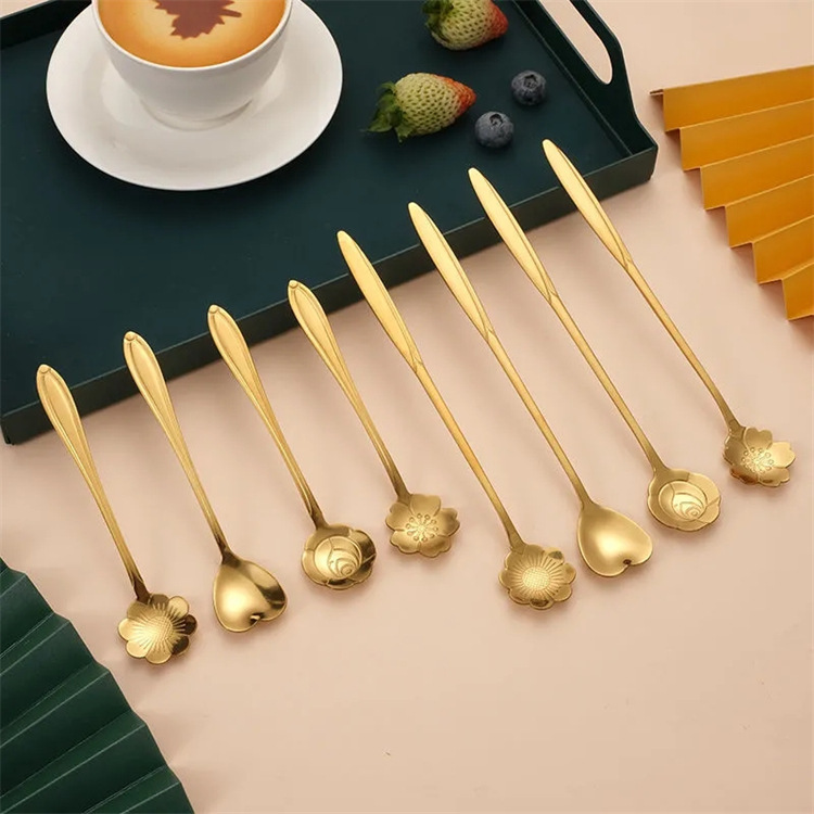 Stainless Steel Golden Cherry Blossom Spoon Coffee Spoon Mug Spoon French Japanese and Korean Stirring Dessert Spoon Wedding Souvenir
