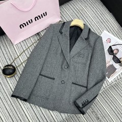 mm24秋冬新款学院风人字纹拼皮翻领西装外套+百褶裙