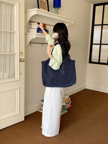 Polka Dot Fashion Niche Commuter Large-Capacity Tote Bag 2026 Printed Nylon Handbag Office Worker Computer Bag Collection