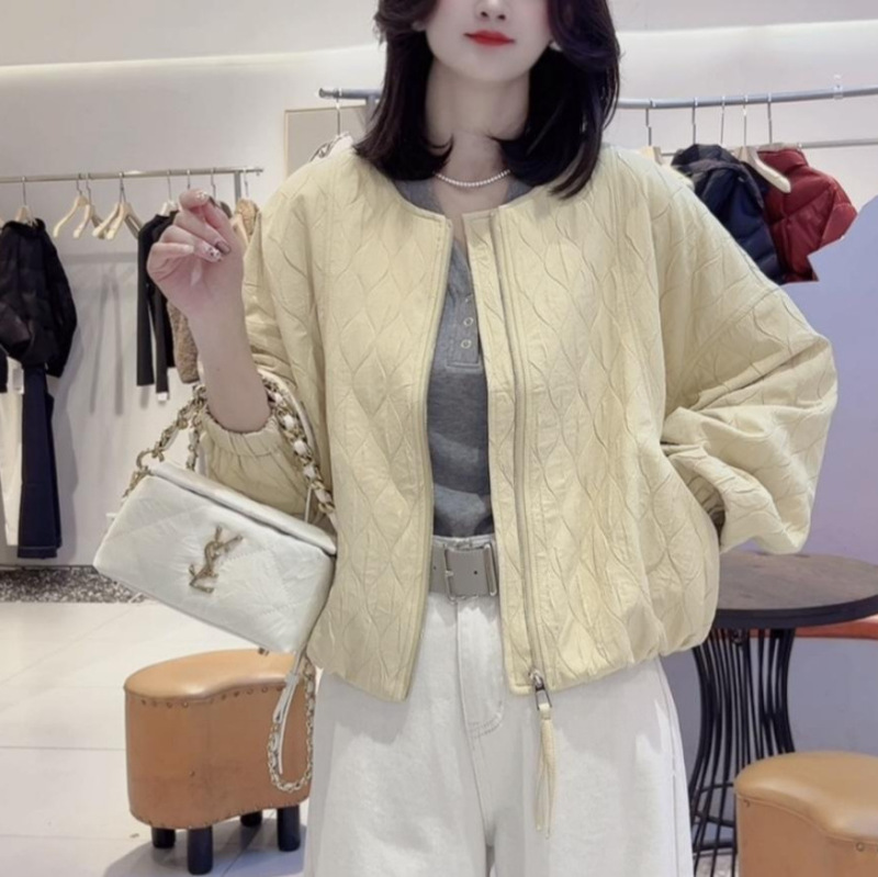 Korean Style Simple Diamond-Patterned Short Jacket for Women, 2026 Early Spring New Trendy Youthful Jacket for Petite Figures
