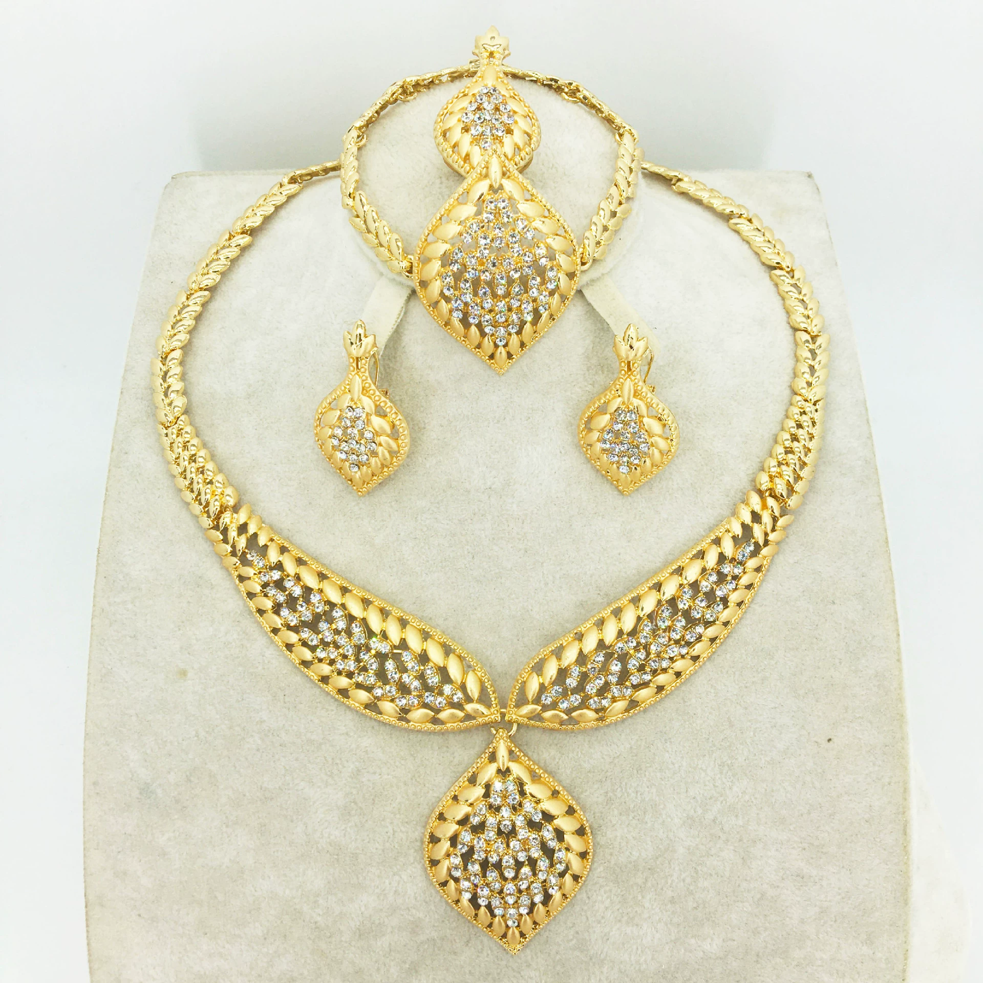 High-end set, necklace for bride, jewelry, European style, 4 piece set, Birthday gift
