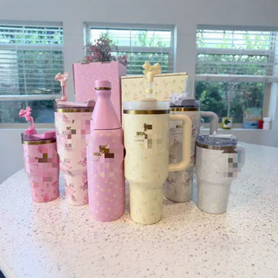 �¿�F؛�� x LoveShackFancy�黨�����޶�ˮ��