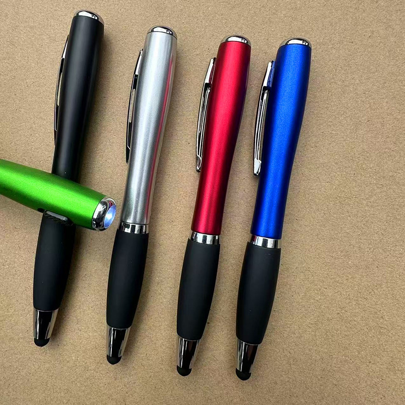 Lámpara capacitiva pincel pantalla táctil bolígrafo de impresión personalizado bolígrafo publicitario giratorio mayorista creativo bolígrafo multifuncional