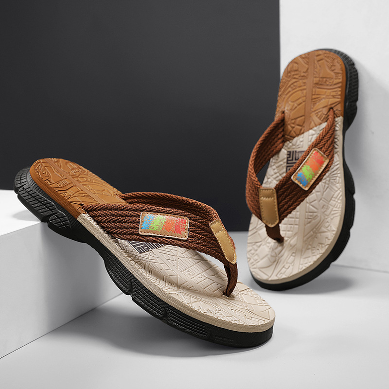 Chanclas para hombres Comercio exterior transfronterizo Verano nuevos zapatos de playa para hombres Tendencia de moda Zapatillas de uso externo