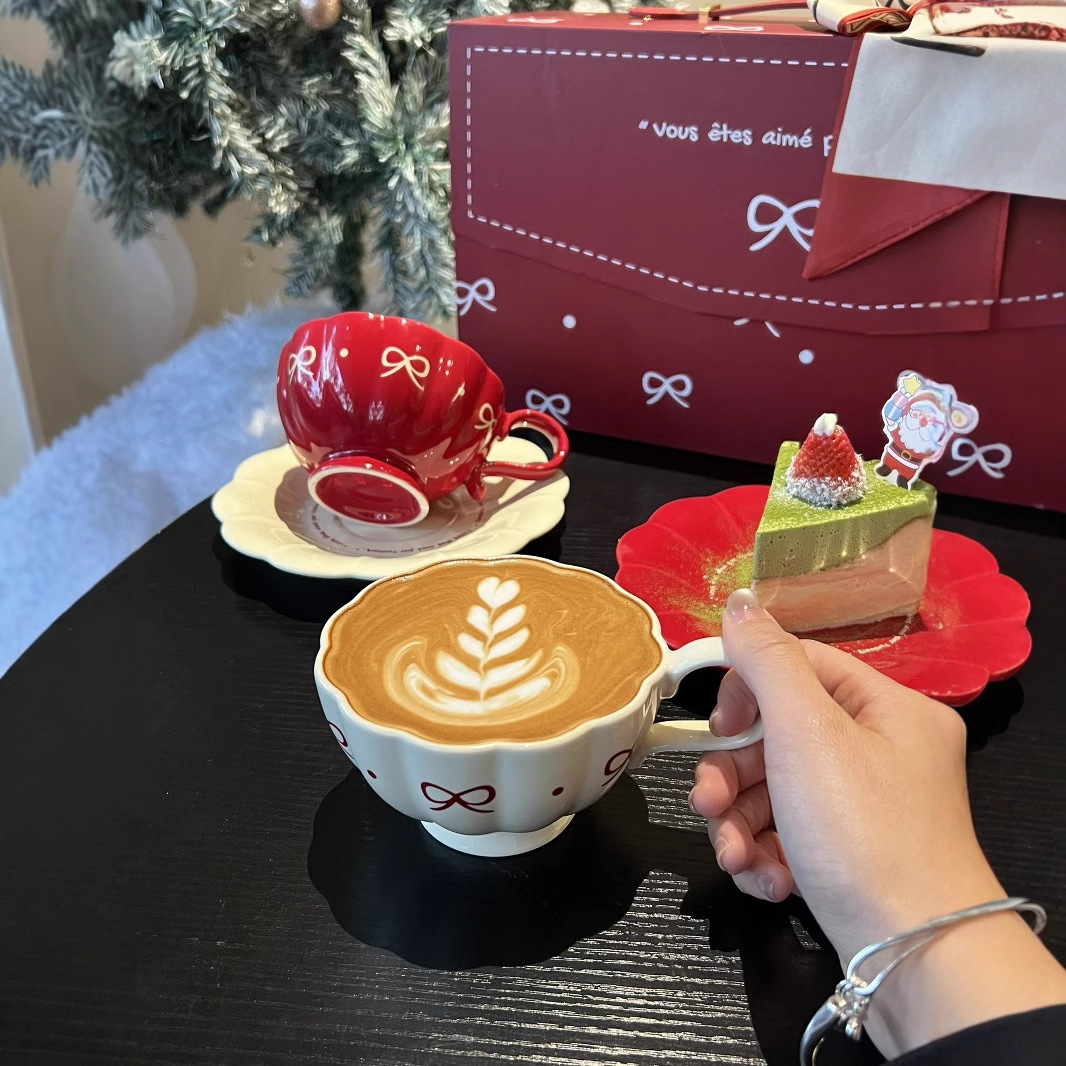 Juego de platos de regalo de compromiso de recién casados, vajilla de caja de regalo de boda para el hogar, vajilla roja de cerámica, vajilla, vajilla, regalo