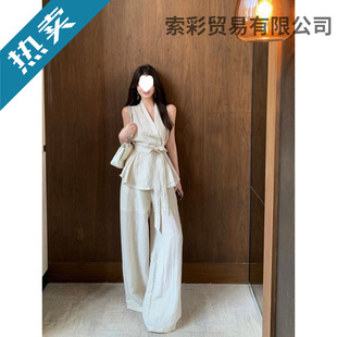�r�����b�����Y�������|�o�䱳������Ů�ļ����e���ѝ����ɼ���