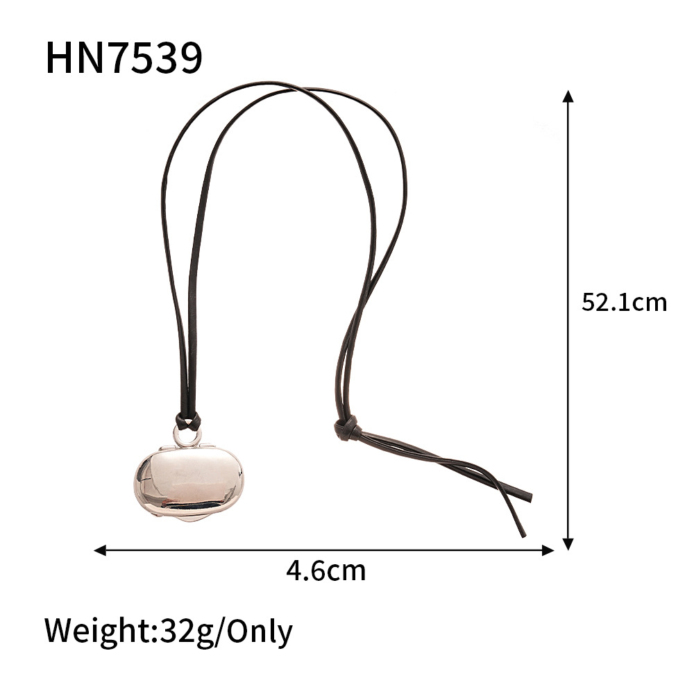 38g Weight Alloy Pendant Material Pendant Necklace Classification Alloy, Leather Rope Chain Material snake chain Chain Type 1 Piece Quantity Holiday, Daily, Selfie Occasion Alloy Material Geometric Pattern Women's Gender Plating Design Simple Style Style Simple Style Geometric Alloy Snake Chain Pendant Necklaces Wholesale 2