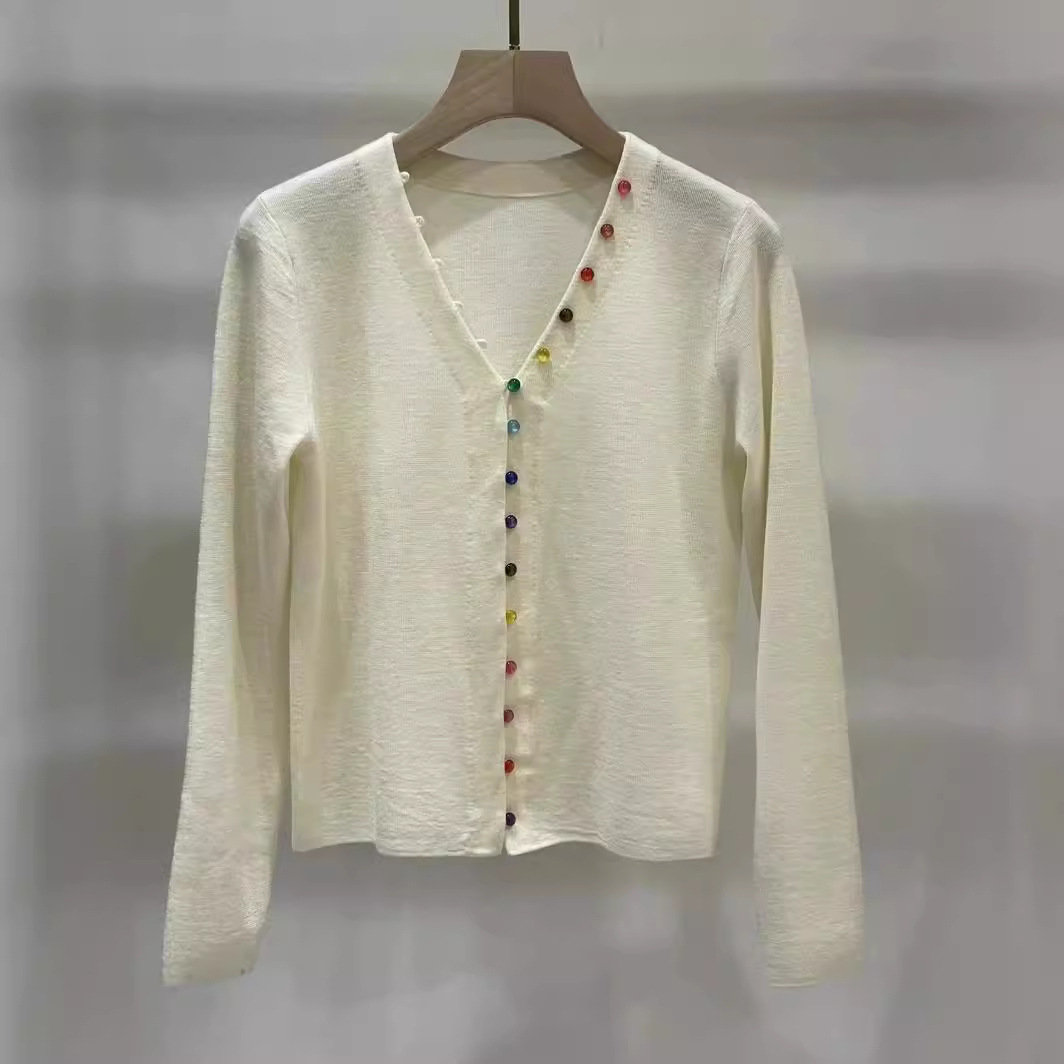 In stock 2024 early Spring New Yangzi worsted pure wool four-flat needle long sleeve double-line rainbow button sweater