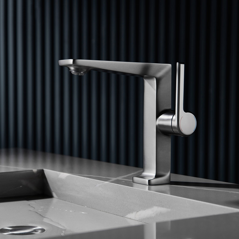 German gun gray Basin hot and cold water faucet copper bathroom wash basin bathroom wash basin water outlet faucet