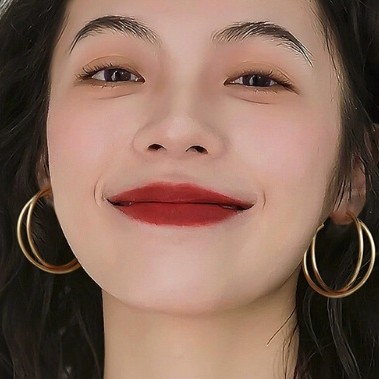 レトロな香港スタイルの女性用二層ラージフープイヤリング、メタルフープイヤリング、ハイエンドニッチイヤリング卸売|undefined