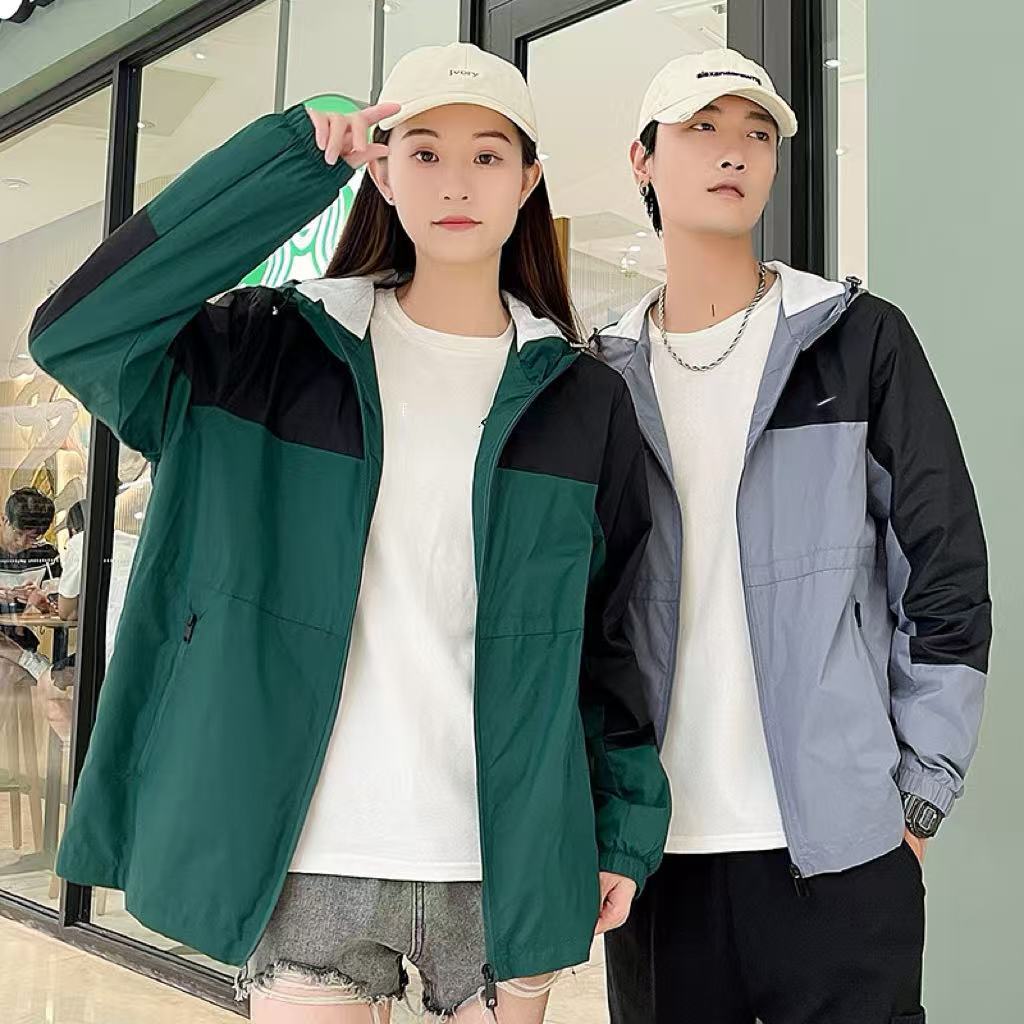 Couple's Hooded Jacket for Men, New Spring and Autumn Casual Loose Sportswear, Thin Windbreaker, Color-Blocked Jacket, Northern Style